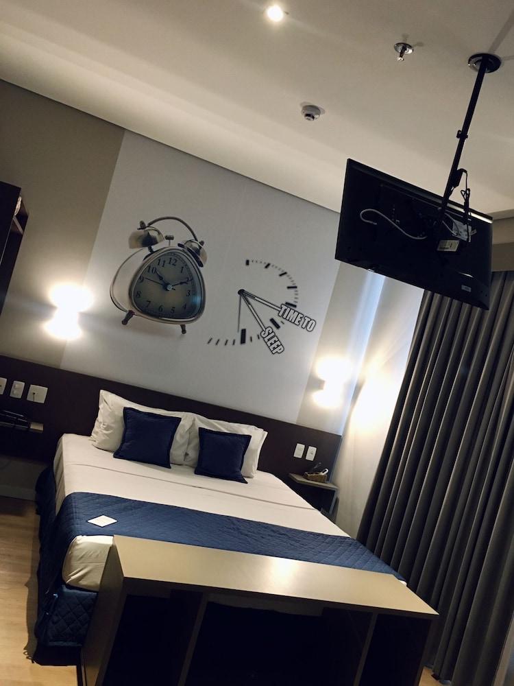 Summit Suites Hotel Пиндамоньянгаба Экстерьер фото